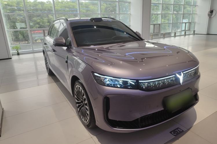 Used VOYAH FREE 2025 Model FREE+ Four-Wheel-Drive Qiankun Edition Front Right 45 Deg