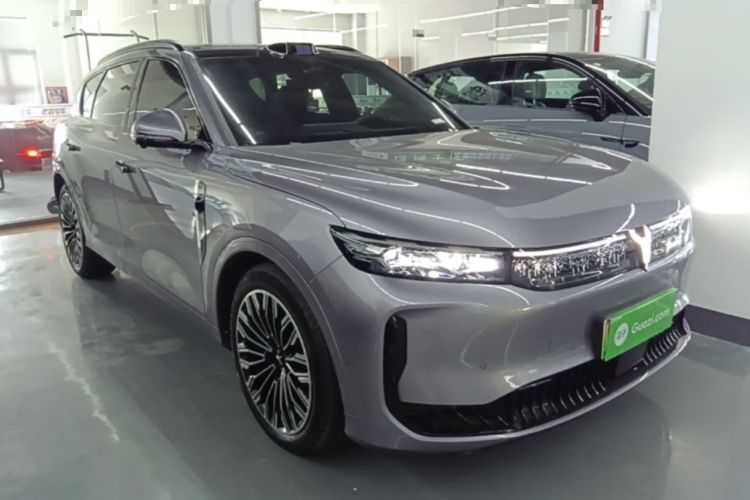 Used VOYAH FREE 2025 Model FREE+ Four-Wheel-Drive Qiankun Edition Front Right 45 Deg