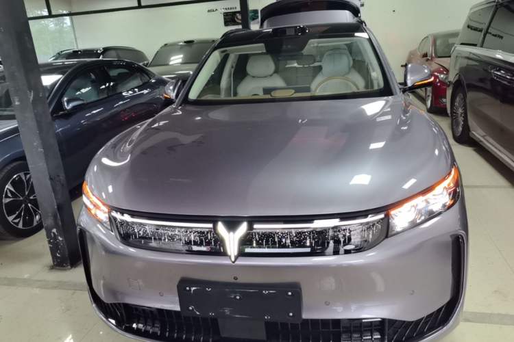 Used VOYAH FREE 2025 Model FREE+ Four-Wheel-Drive Qiankun Edition Front