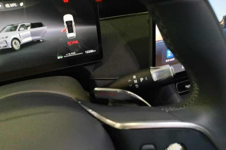 Used VOYAH FREE 2025 Model FREE+ Four-Wheel-Drive Qiankun Edition Gear Lever