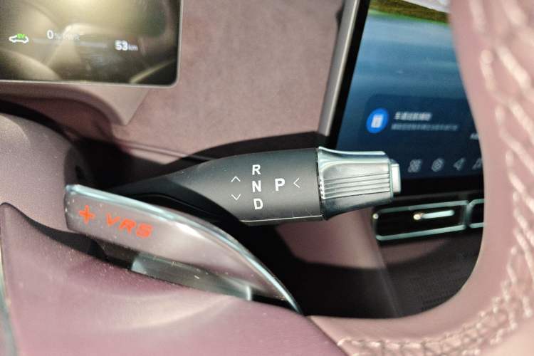 Used VOYAH FREE 2025 Model FREE+ Four-Wheel-Drive Qiankun Edition Gear Lever