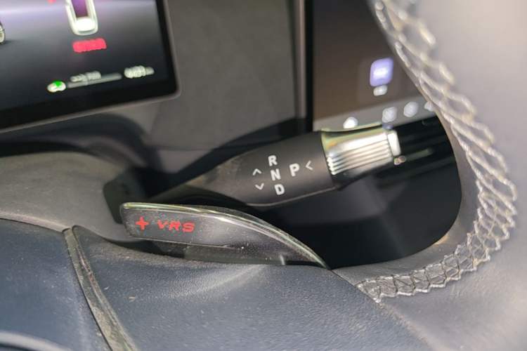 Used VOYAH FREE 2025 Model FREE+ Four-Wheel-Drive Qiankun Edition Gear Lever