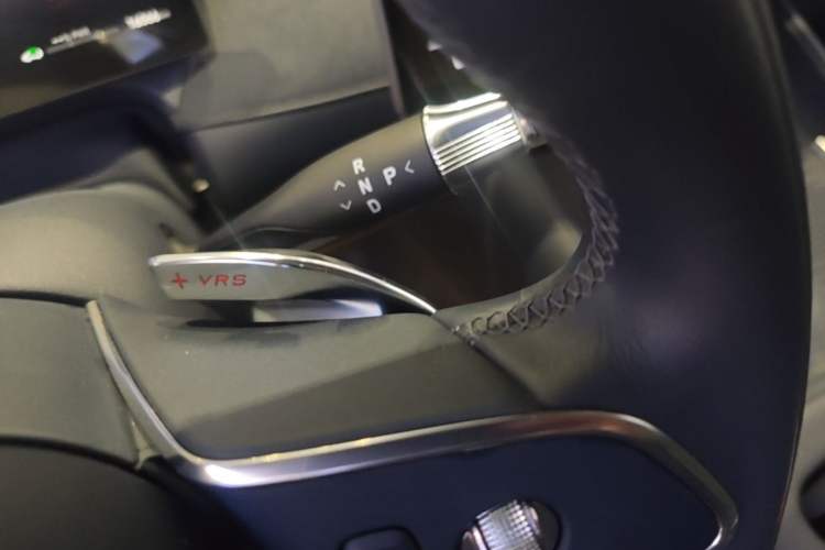 Used VOYAH FREE 2025 Model FREE+ Four-Wheel-Drive Qiankun Edition Gear Lever