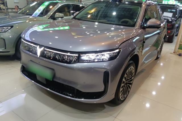 Used VOYAH FREE 2025 Model FREE+ Four-Wheel-Drive Qiankun Edition