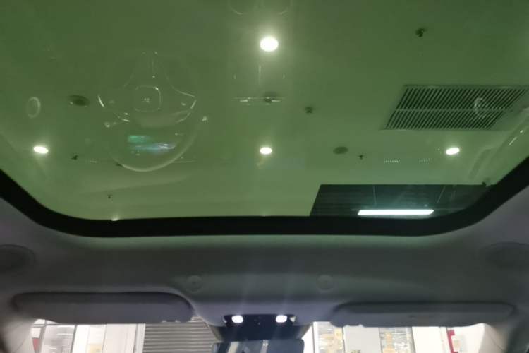 Used VOYAH FREE 2025 Model FREE+ Four-Wheel-Drive Qiankun Edition Headliner