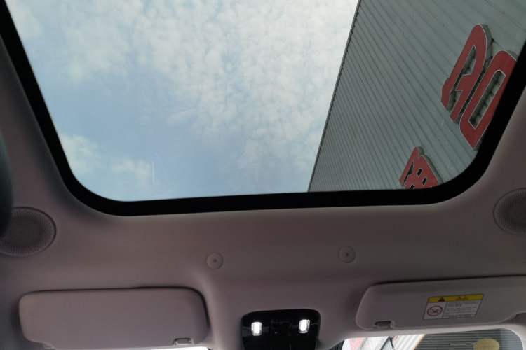 Used VOYAH FREE 2025 Model FREE+ Four-Wheel-Drive Qiankun Edition Headliner