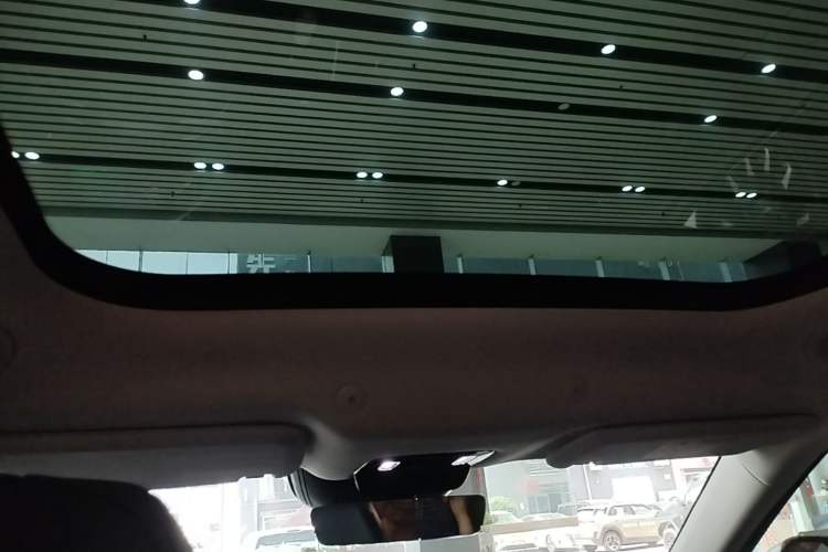 Used VOYAH FREE 2025 Model FREE+ Four-Wheel-Drive Qiankun Edition Headliner