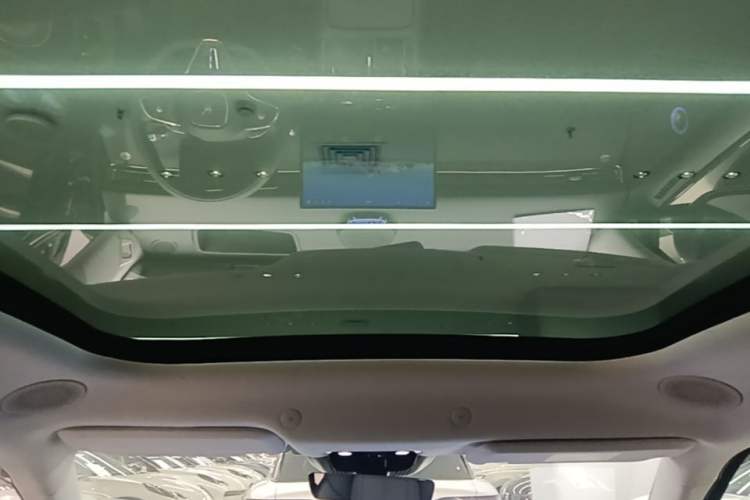 Used VOYAH FREE 2025 Model FREE+ Four-Wheel-Drive Qiankun Edition Headliner
