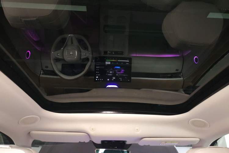 Used VOYAH FREE 2025 Model FREE+ Four-Wheel-Drive Qiankun Edition Headliner
