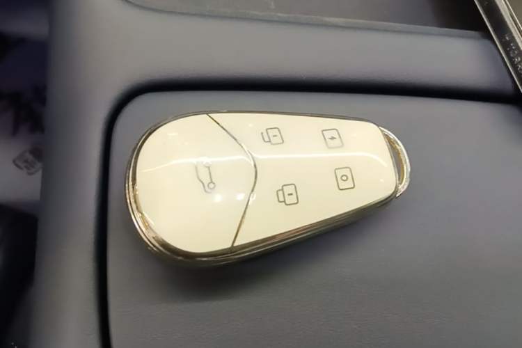 Used VOYAH FREE 2025 Model FREE+ Four-Wheel-Drive Qiankun Edition Interior 1