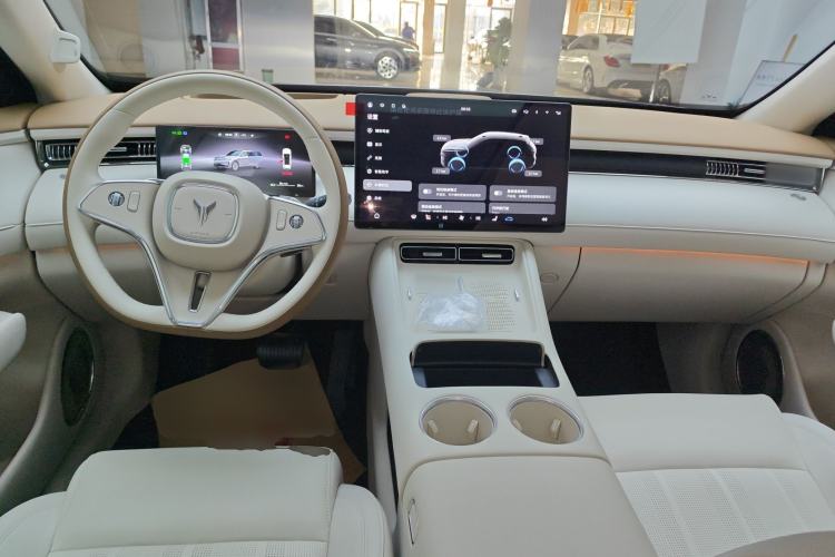 Used VOYAH FREE 2025 Model FREE+ Four-Wheel-Drive Qiankun Edition Interior 2