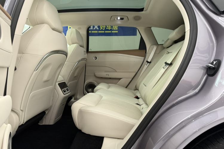 Used VOYAH FREE 2025 Model FREE+ Four-Wheel-Drive Qiankun Edition Interior 2