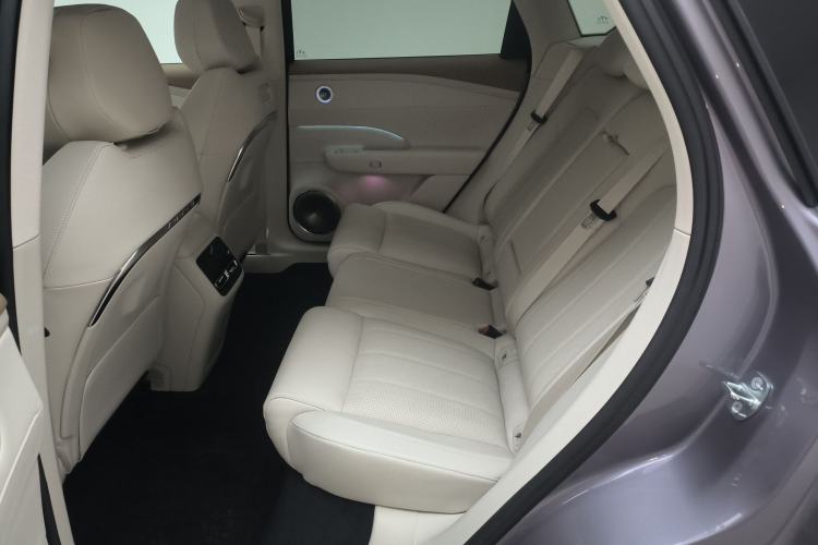 Used VOYAH FREE 2025 Model FREE+ Four-Wheel-Drive Qiankun Edition Interior 4