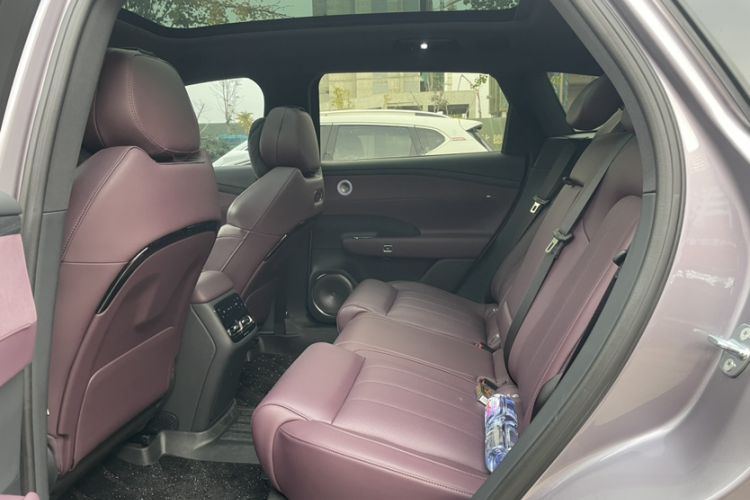 Used VOYAH FREE 2025 Model FREE+ Four-Wheel-Drive Qiankun Edition Interior 5