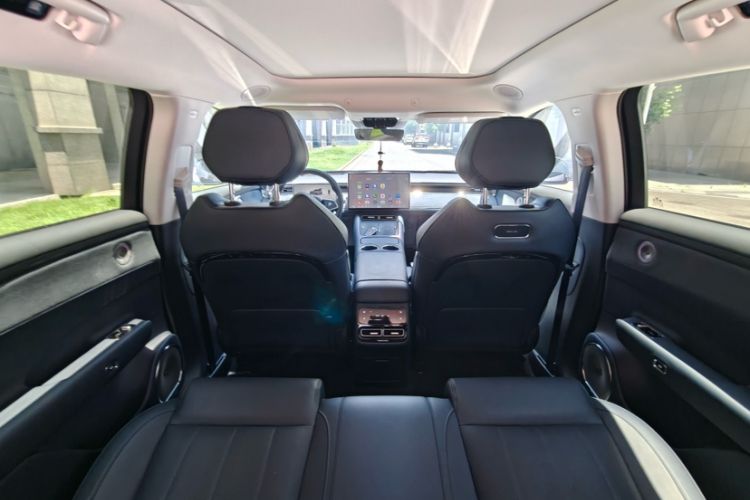 Used VOYAH FREE 2025 Model FREE+ Four-Wheel-Drive Qiankun Edition Interior 5
