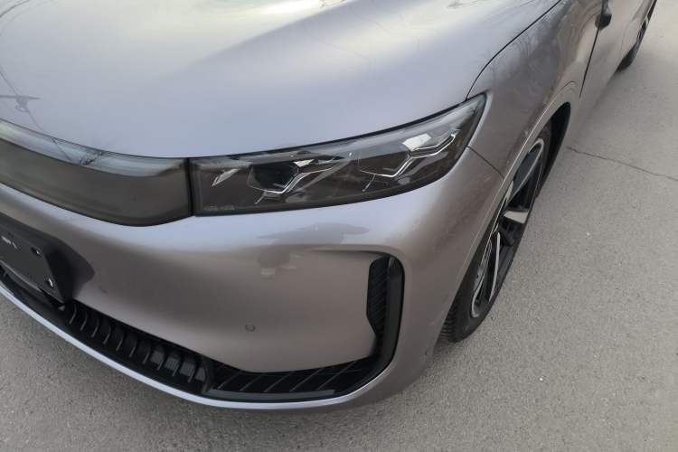 Used VOYAH FREE 2025 Model FREE+ Four-Wheel-Drive Qiankun Edition Left Front Headlight