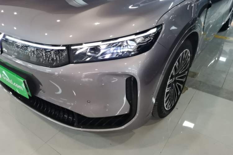 Used VOYAH FREE 2025 Model FREE+ Four-Wheel-Drive Qiankun Edition Left Front Headlight