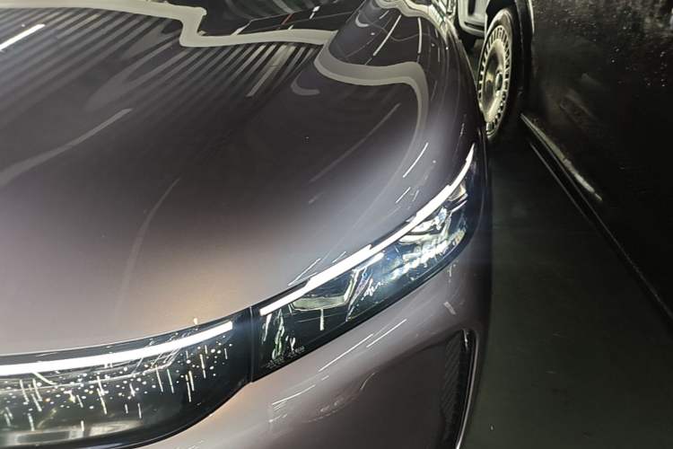 Used VOYAH FREE 2025 Model FREE+ Rear-Drive Qiankun Edition Left Front Headlight