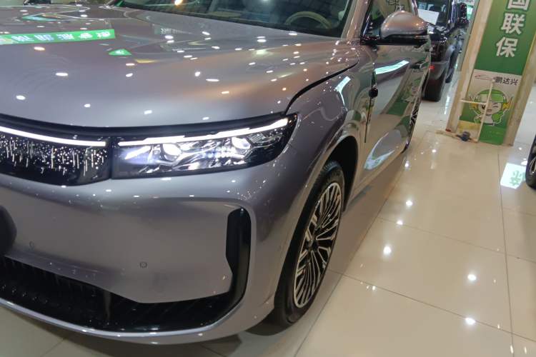 Used VOYAH FREE 2025 Model FREE+ Four-Wheel-Drive Qiankun Edition Left Front Headlight