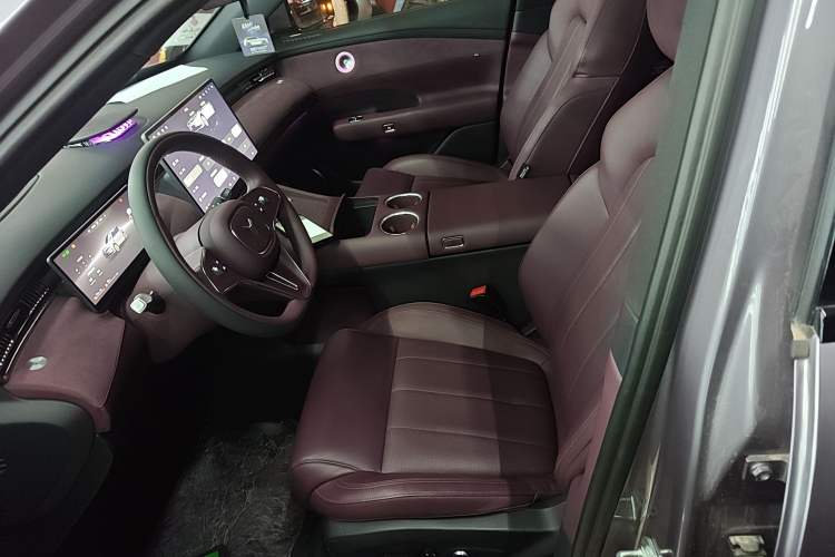 Used VOYAH FREE 2025 Model FREE+ Four-Wheel-Drive Qiankun Edition Left Front Seat