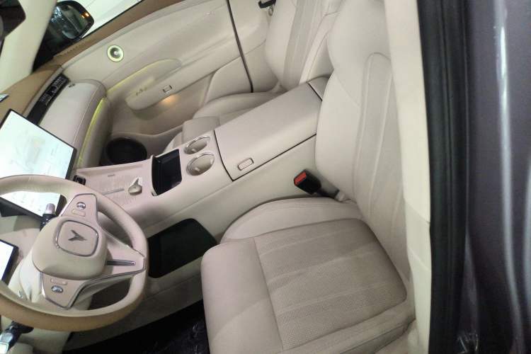 Used VOYAH FREE 2025 Model FREE+ Four-Wheel-Drive Qiankun Edition Left Front Seat