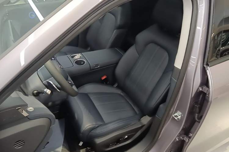 Used VOYAH FREE 2025 Model FREE+ Four-Wheel-Drive Qiankun Edition Left Front Seat