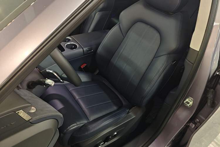 Used VOYAH FREE 2025 Model FREE+ Four-Wheel-Drive Qiankun Edition Left Front Seat