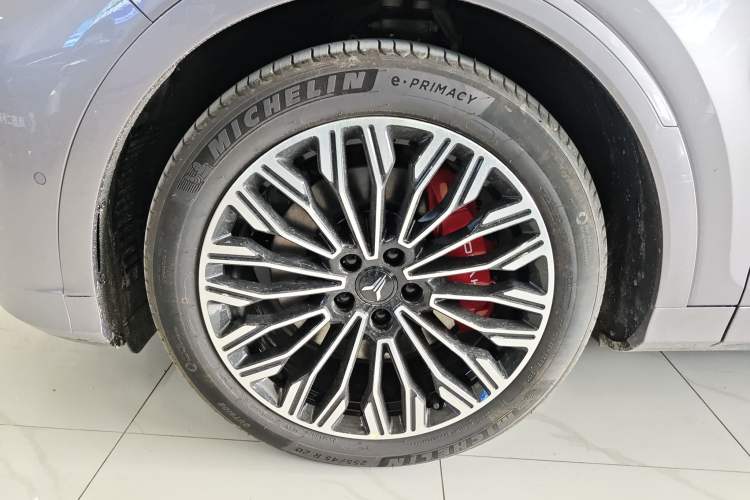 Used VOYAH FREE 2025 Model FREE+ Four-Wheel-Drive Qiankun Edition Left Front Wheel Hub