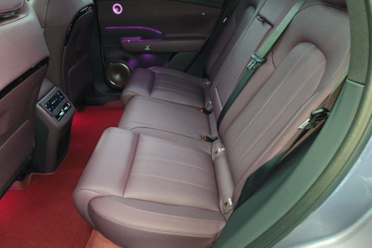 Used VOYAH FREE 2025 Model FREE+ Rear-Drive Qiankun Edition Left Rear Seat