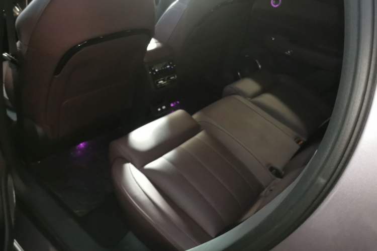 Used VOYAH FREE 2025 Model FREE+ Four-Wheel-Drive Qiankun Edition Left Rear Seat