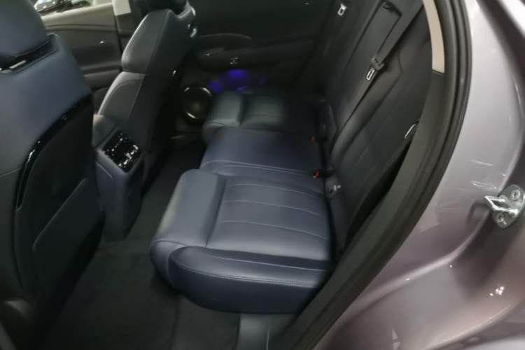 Used VOYAH FREE 2025 Model FREE+ Four-Wheel-Drive Qiankun Edition Left Rear Seat