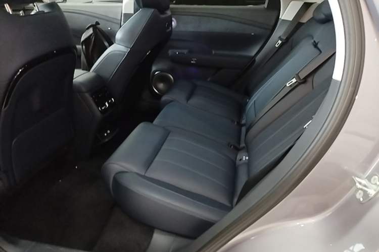 Used VOYAH FREE 2025 Model FREE+ Four-Wheel-Drive Qiankun Edition Left Rear Seat