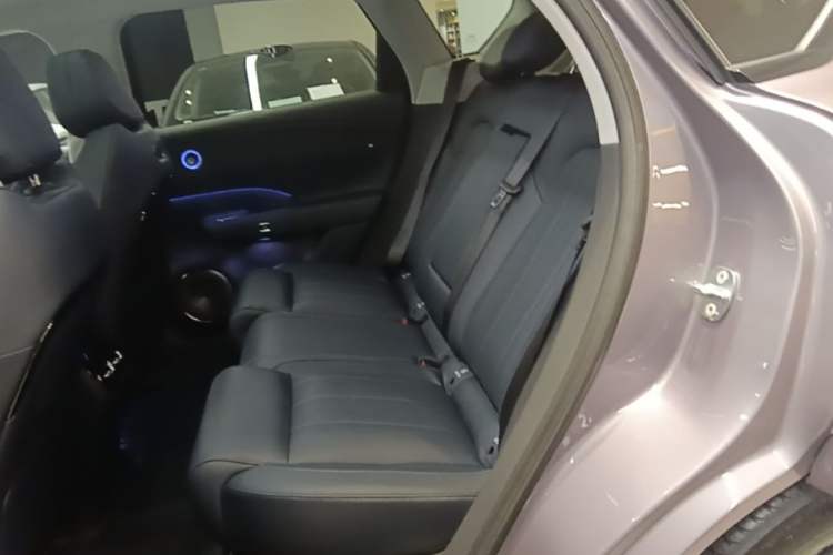 Used VOYAH FREE 2025 Model FREE+ Four-Wheel-Drive Qiankun Edition Left Rear Seat