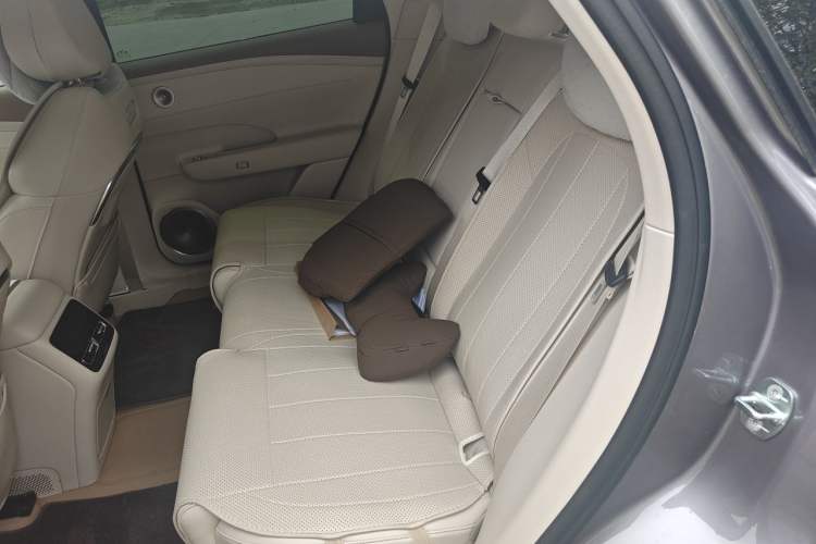 Used VOYAH FREE 2025 Model FREE+ Four-Wheel-Drive Qiankun Edition Left Rear Seat