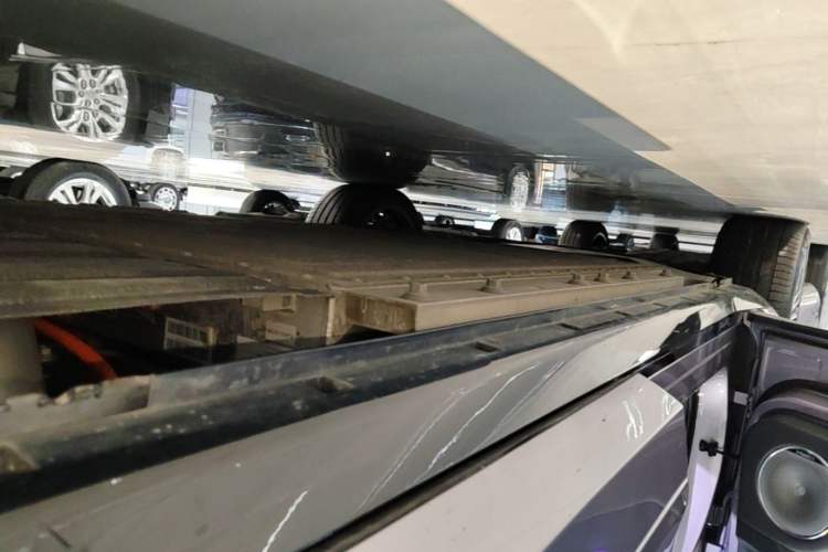 Used VOYAH FREE 2025 Model FREE+ Rear-Drive Qiankun Edition Left Side Sill