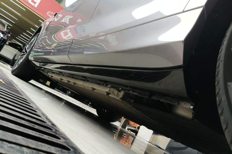 Used VOYAH FREE 2025 Model FREE+ Four-Wheel-Drive Qiankun Edition Left Side Sill