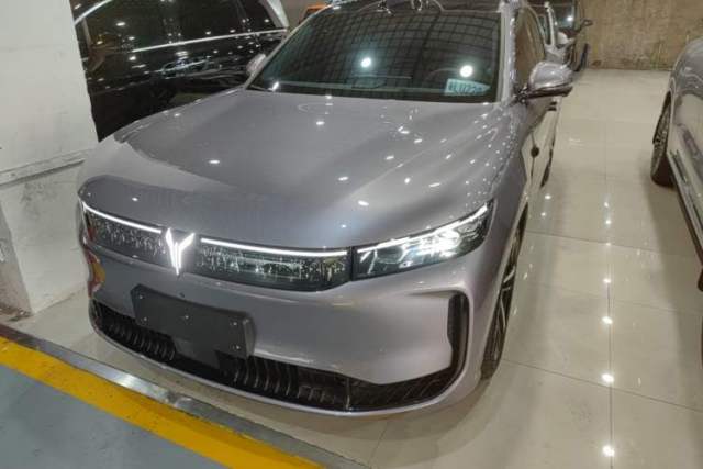 Used VOYAH FREE 2025 Model FREE+ Four-Wheel-Drive Qiankun Edition