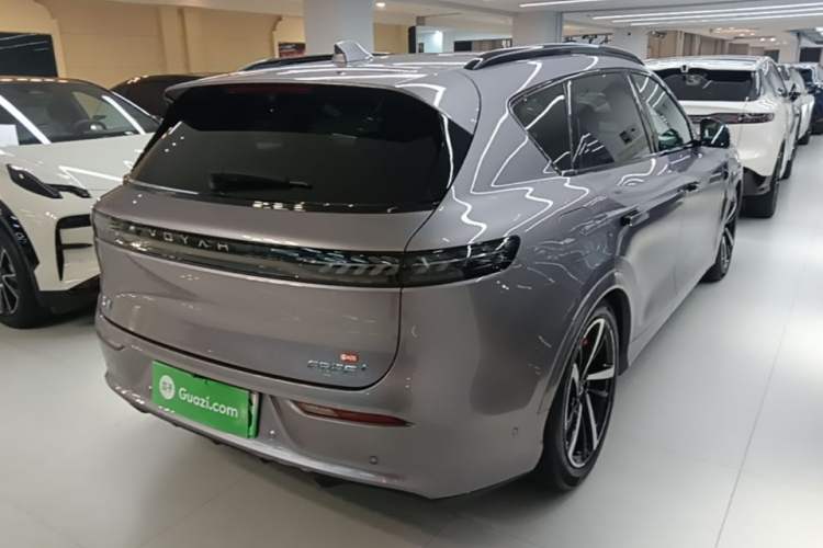 Used VOYAH FREE 2025 Model FREE+ Four-Wheel-Drive Qiankun Edition Rear Right 45 Deg