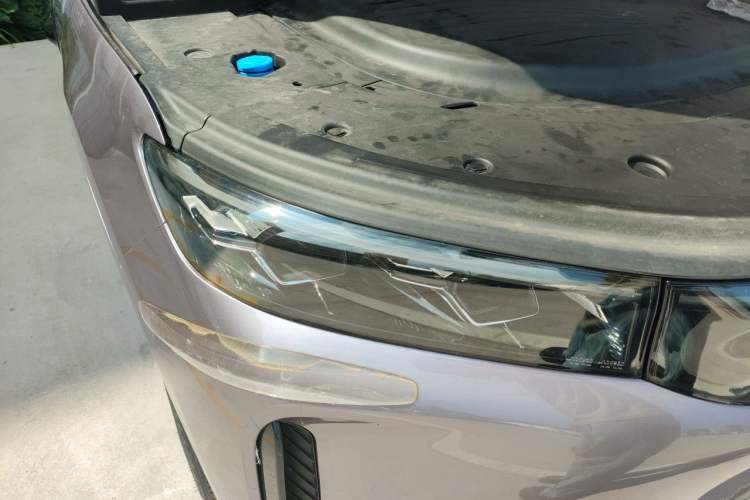 Used VOYAH FREE 2025 Model FREE+ Four-Wheel-Drive Qiankun Edition Right Front Headlight