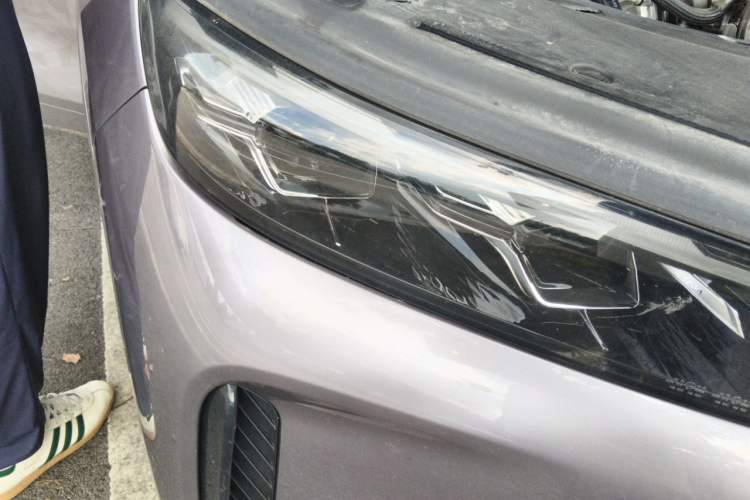 Used VOYAH FREE 2025 Model FREE+ Rear-Drive Qiankun Edition Right Front Headlight