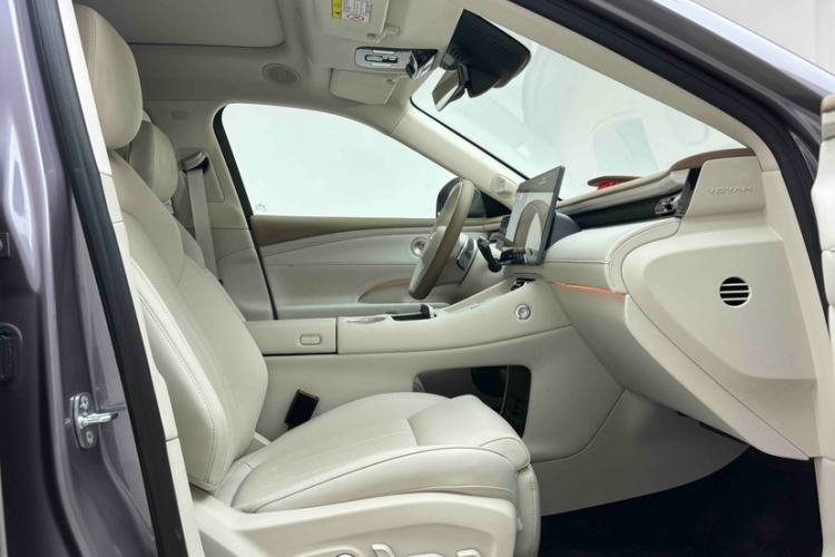 Used VOYAH FREE 2025 Model FREE+ Four-Wheel-Drive Qiankun Edition Right Front Seat
