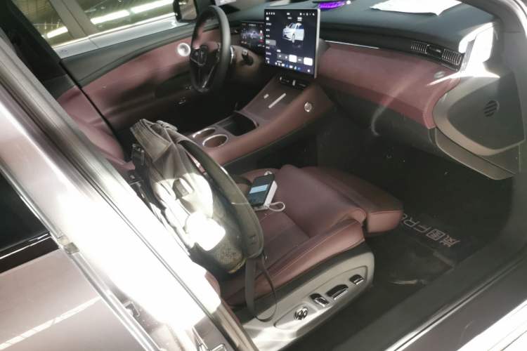 Used VOYAH FREE 2025 Model FREE+ Four-Wheel-Drive Qiankun Edition Right Front Seat