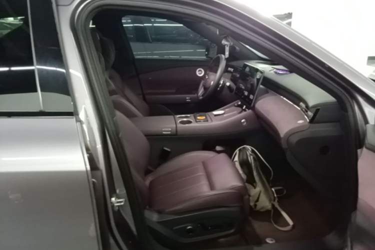 Used VOYAH FREE 2025 Model FREE+ Four-Wheel-Drive Qiankun Edition Right Front Seat