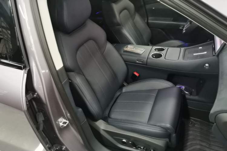 Used VOYAH FREE 2025 Model FREE+ Four-Wheel-Drive Qiankun Edition Right Front Seat