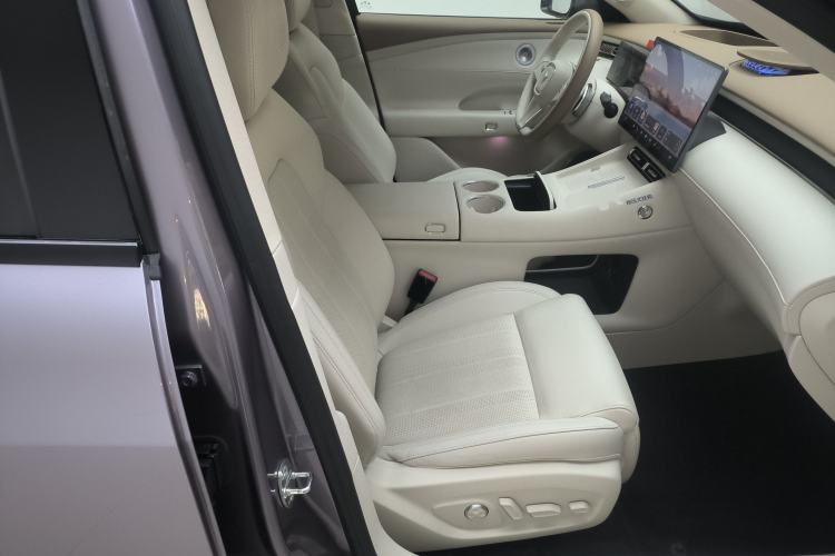 Used VOYAH FREE 2025 Model FREE+ Four-Wheel-Drive Qiankun Edition Right Front Seat