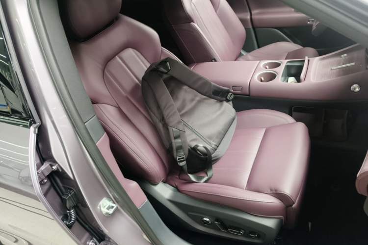 Used VOYAH FREE 2025 Model FREE+ Four-Wheel-Drive Qiankun Edition Right Front Seat