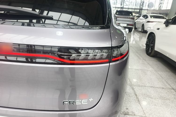Used VOYAH FREE 2025 Model FREE+ Four-Wheel-Drive Qiankun Edition Right Rear Taillight