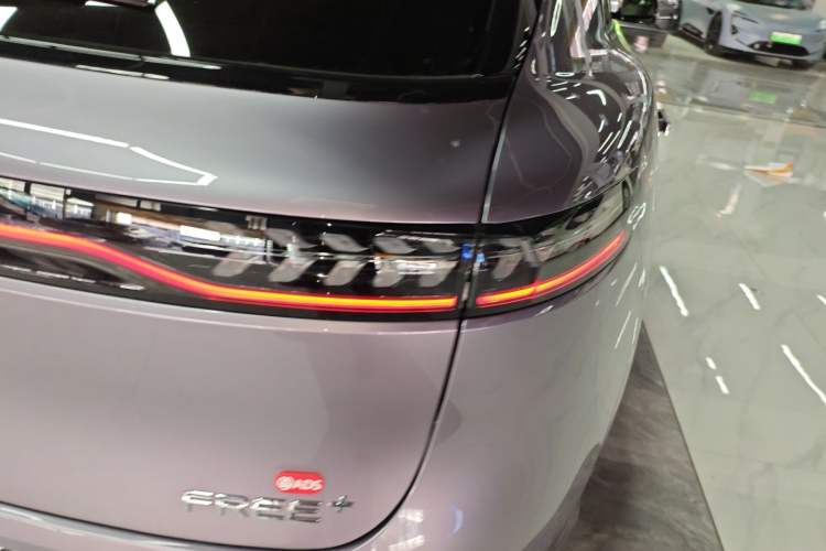 Used VOYAH FREE 2025 Model FREE+ Four-Wheel-Drive Qiankun Edition Right Rear Taillight