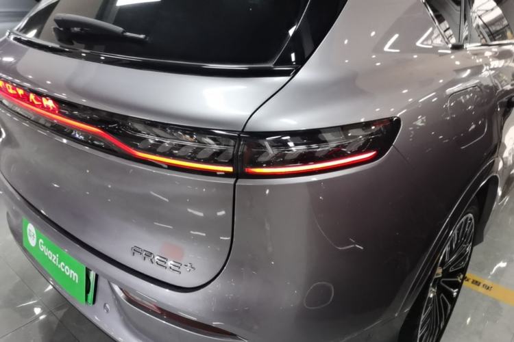 Used VOYAH FREE 2025 Model FREE+ Four-Wheel-Drive Qiankun Edition Right Rear Taillight