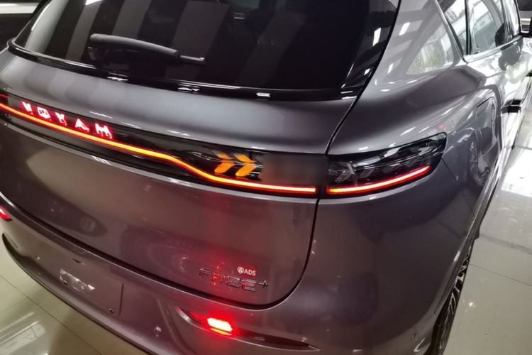 Used VOYAH FREE 2025 Model FREE+ Four-Wheel-Drive Qiankun Edition Right Rear Taillight